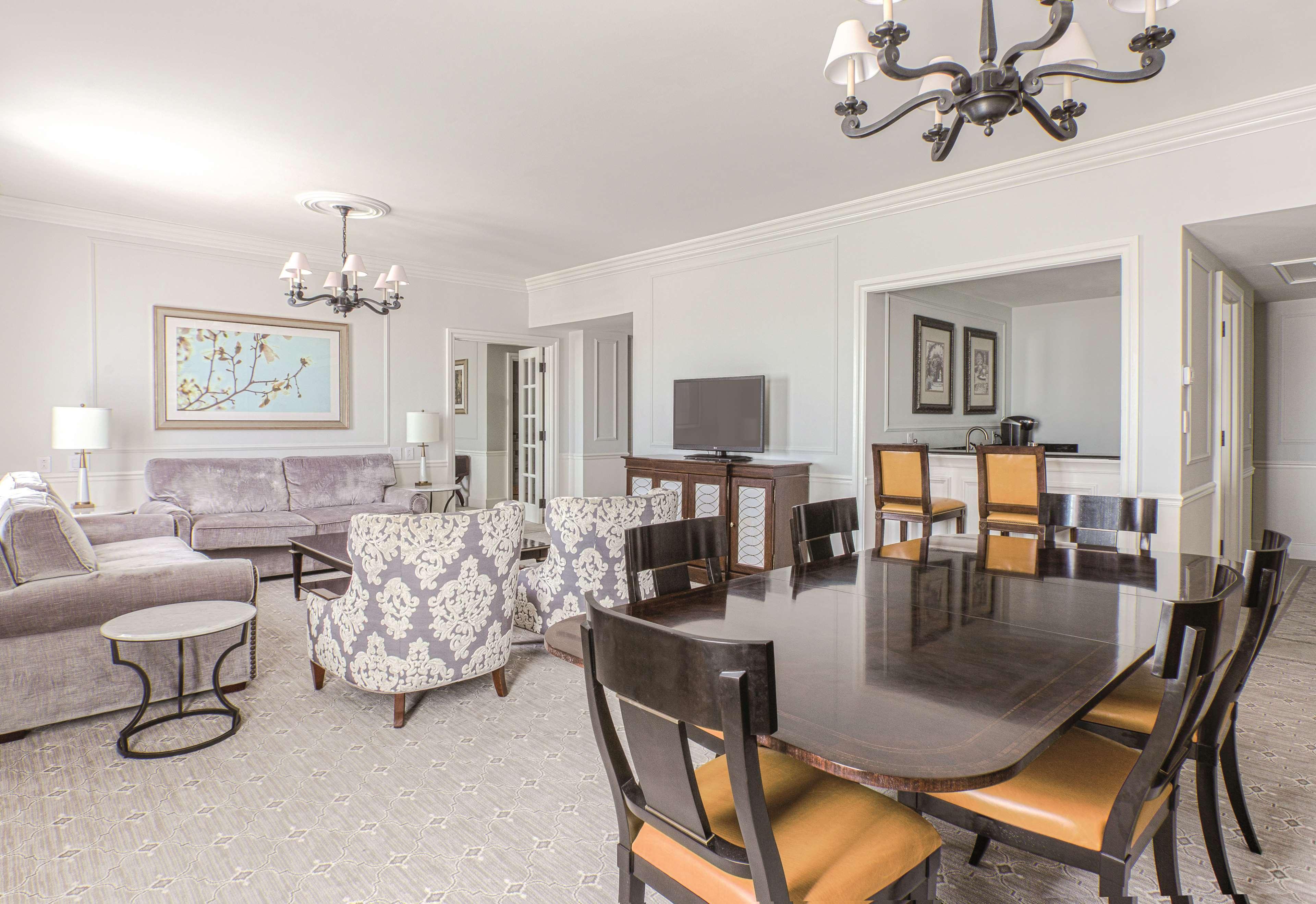 The Charleston Place Extérieur photo